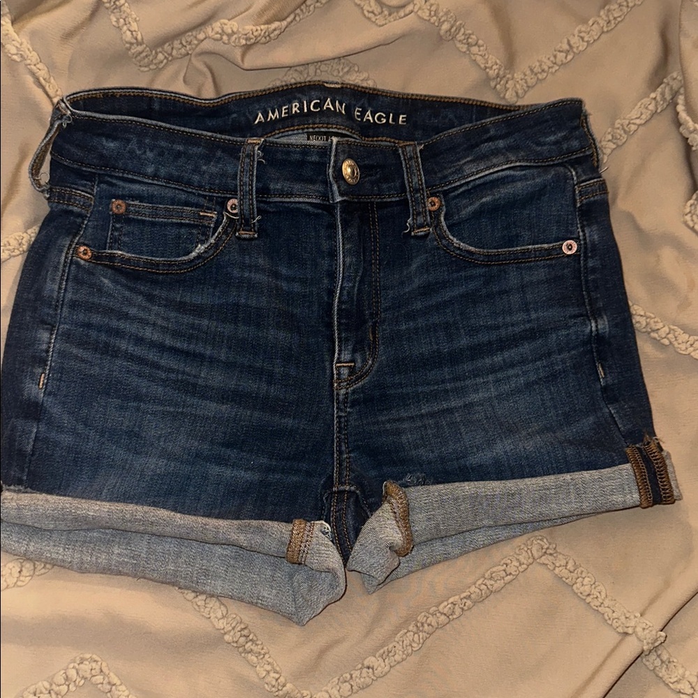 American eagle dark wash jean shorts size 2